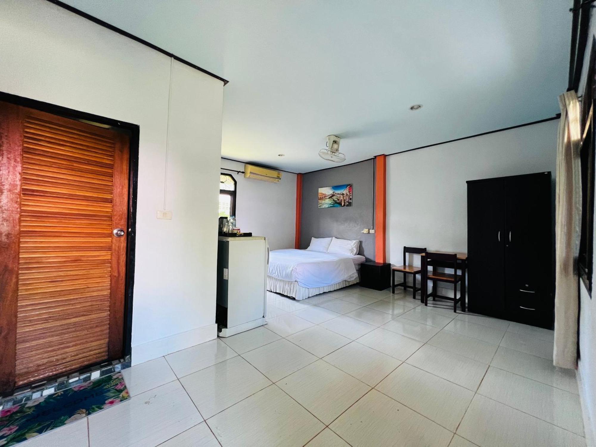 Prukrom Lanta Guesthouse Koh Lanta Ngoại thất bức ảnh