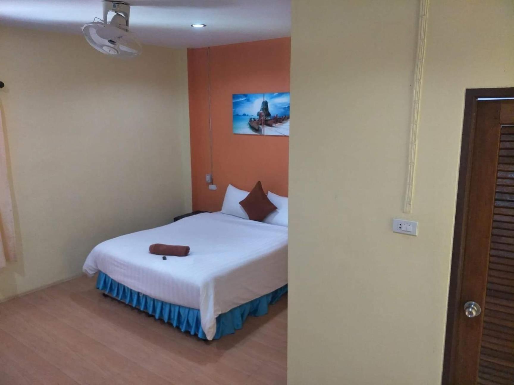 Prukrom Lanta Guesthouse Koh Lanta Phòng bức ảnh